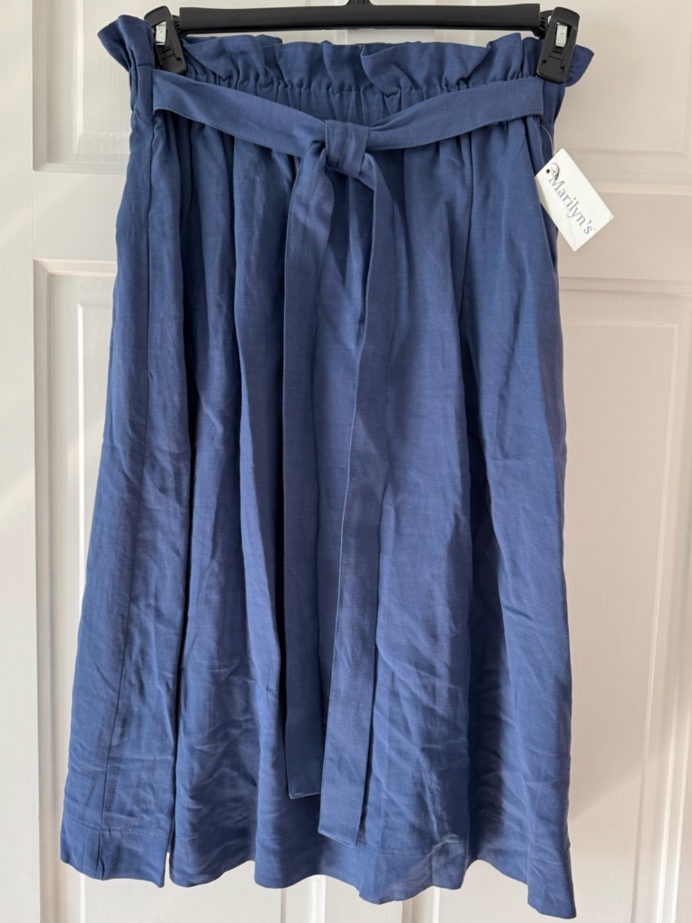 Marilyn’s by Boldetti
Linen midi skirt